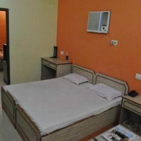 Hotel Venkateswara コルカタ エクステリア 写真