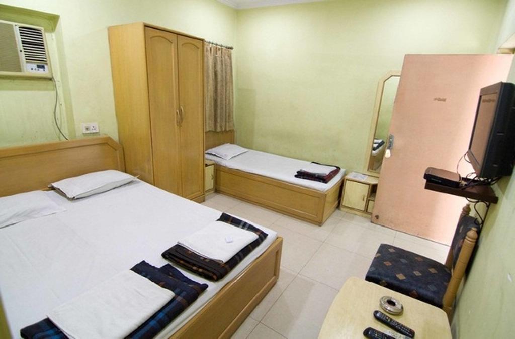 Hotel Venkateswara コルカタ エクステリア 写真
